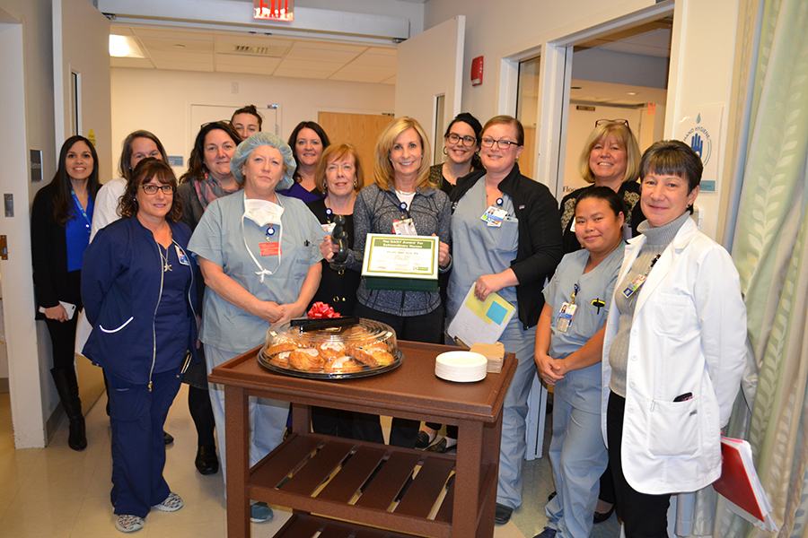 Phyllis Garr, BSN, RN, receives her DAISY Award